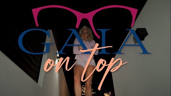 318 MILF & NEIGHBOR – PUBLIC OUTDOOR ANAL DEEPTHROAT RIMMING