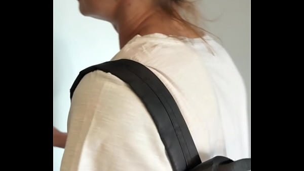 FUDENDO A EMPREGADA SAFADA QUE ME DEU MORAL