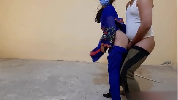 Kaamwali bai ko jbardasti chod diya, hard fucking with clear hindi voice, A mature man fucked maid in his lonely house