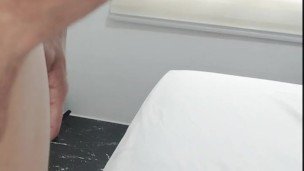 Le chupo toda su verga