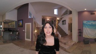 Let Alexa Chains Unleash Her Inner Seductress On You Tonight