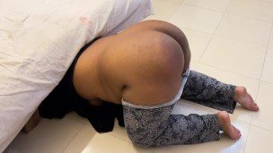 Maid Stuck Under Bed When Clean Room, Then She Undress Her Pant & Open Big Ass For Want Pussy Fuck