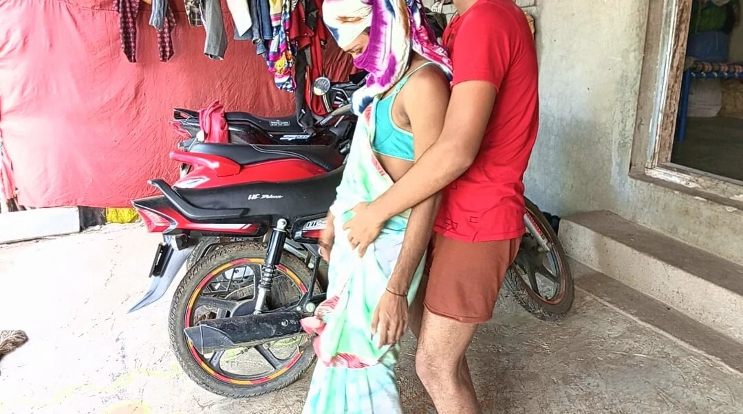 Neighbor’s sister-in-law and banana seller had great sex today. -Hindi voice