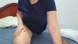 Rosado brillante bajo mis dedos curiosos