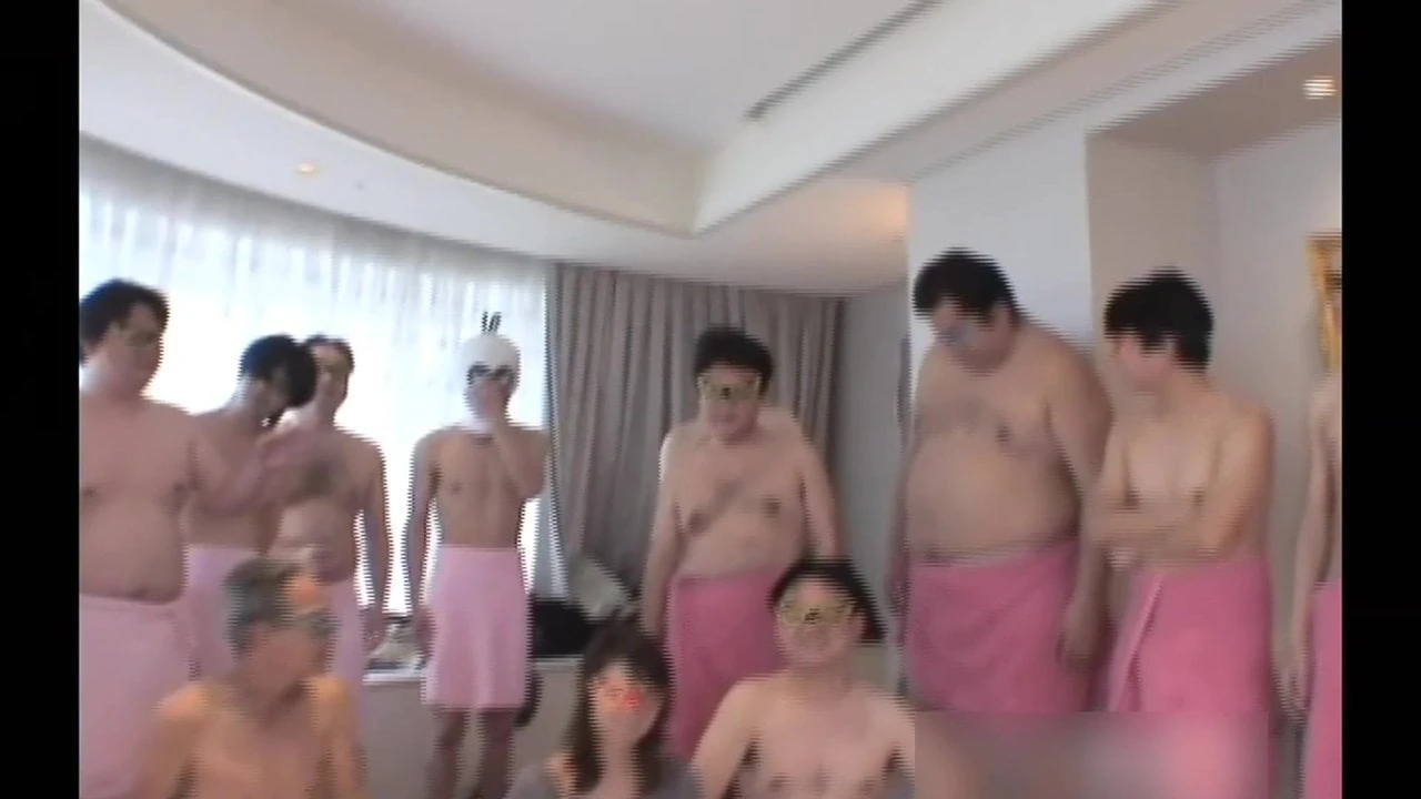 Sensual Japanese women (Mzuki)