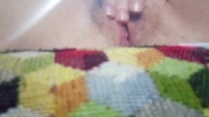 su coño peludo o depilado igual se humedece