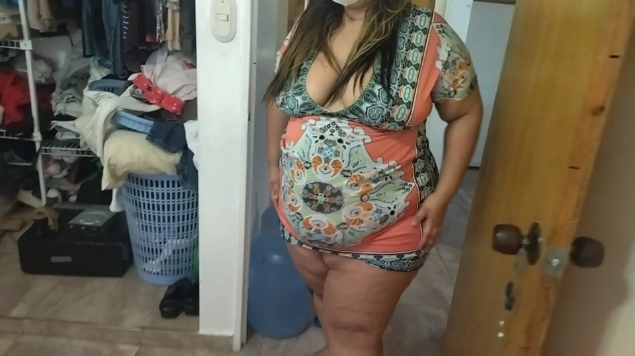 visiting my friend’s chubby girlfriend, look how she treats me