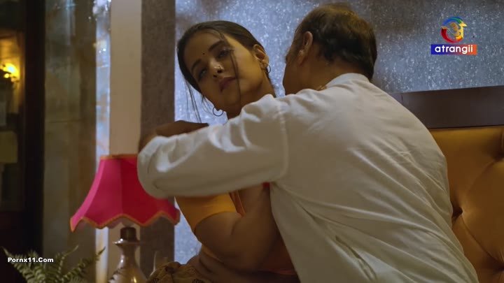 chatkara – S01E03 – Hindi Hot Web Series – Atrangii 1080p
